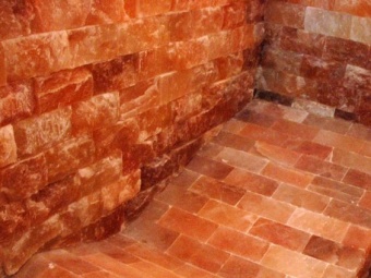 Плитка из розовой гималайской соли 200*100*25 мм сторона натуральная