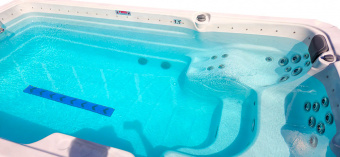 Композитный бассейн с противотоком AQUAMASTER SPA Don